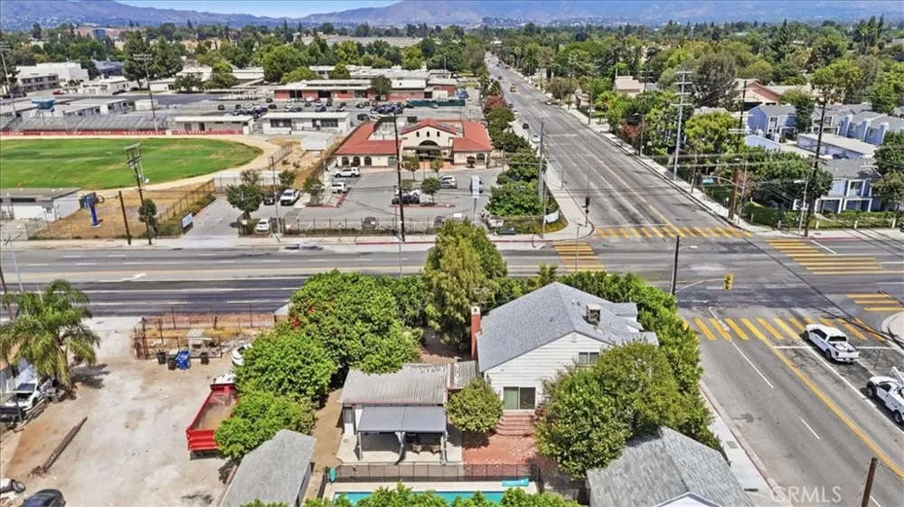 15808 Nordhoff Los Angeles, CA 91343