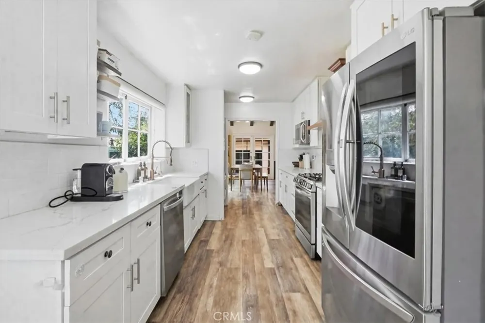 15808 Nordhoff Los Angeles, CA 91343