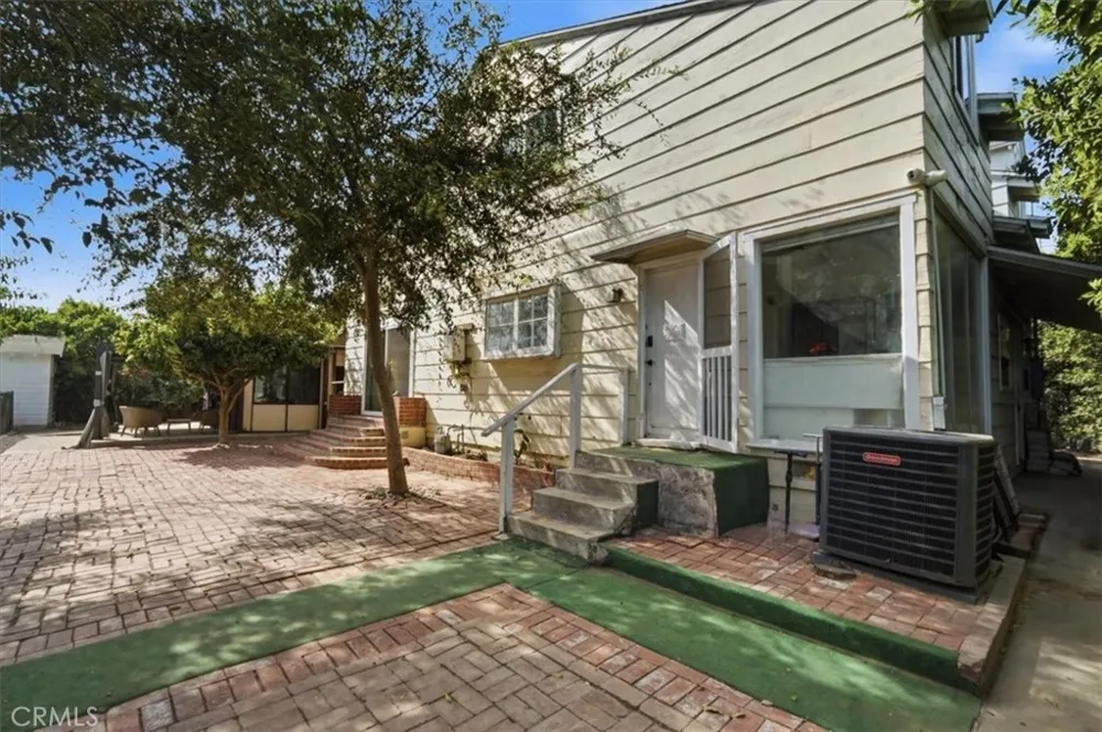 15808 Nordhoff Los Angeles, CA 91343