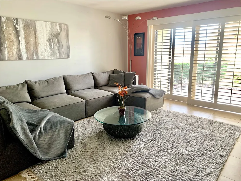 48840 Desert Flower Palm Desert, CA 92260