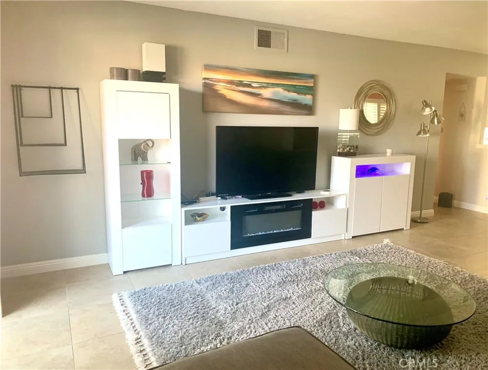 48840 Desert Flower Palm Desert, CA 92260