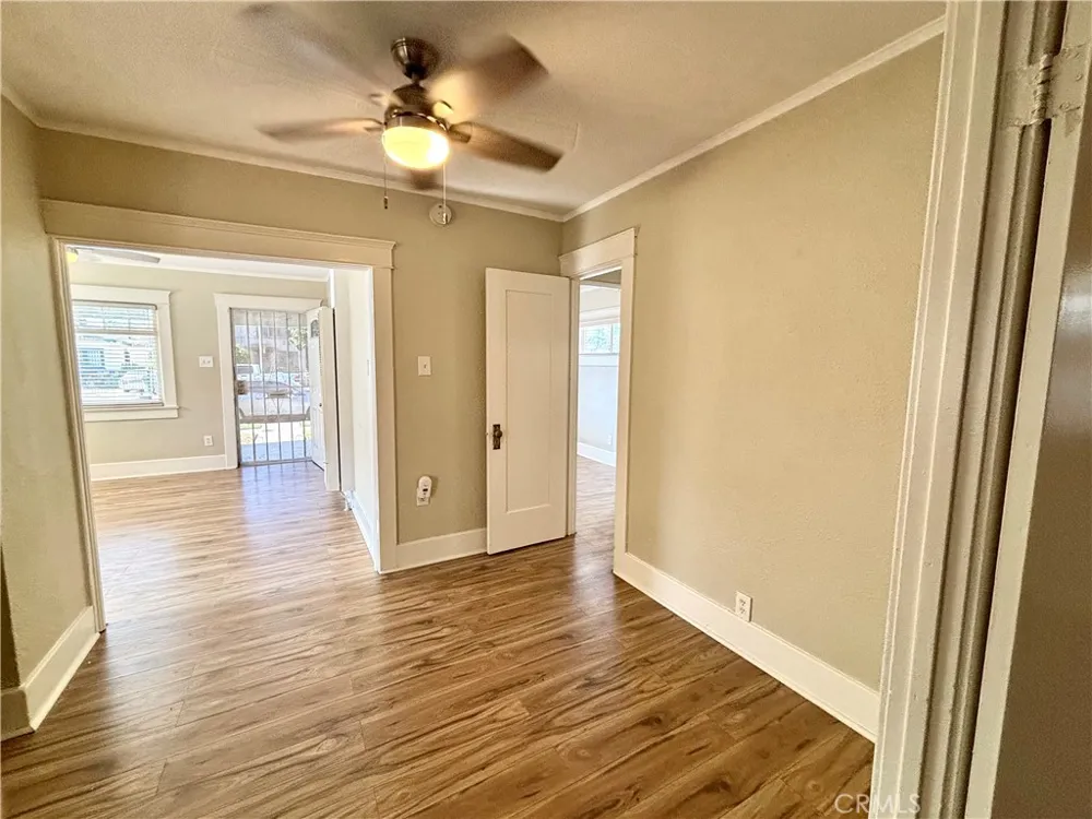 323 W 82nd Street Los Angeles, CA 90003
