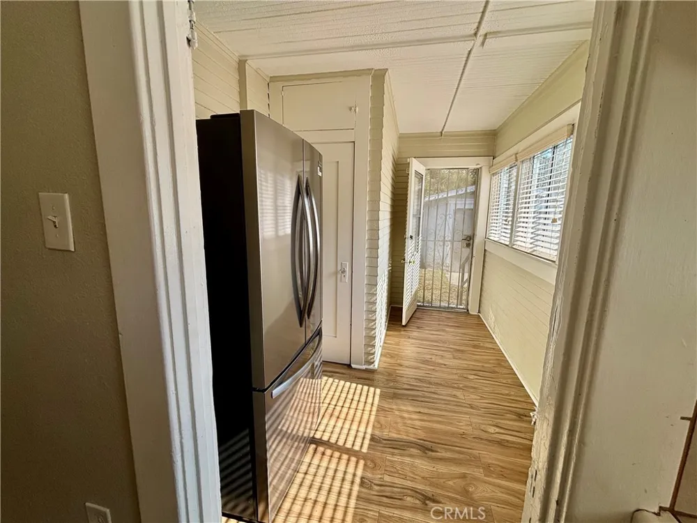 323 W 82nd Street Los Angeles, CA 90003