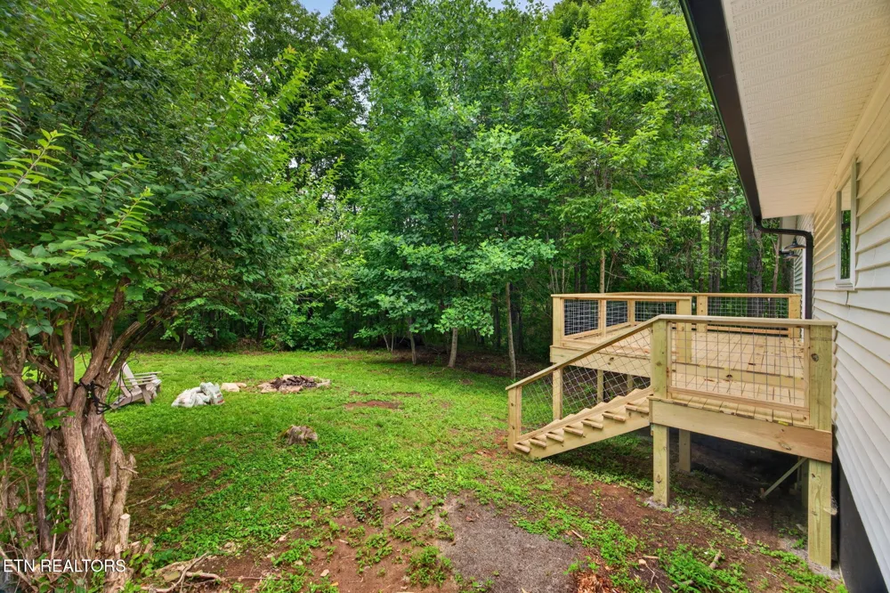 41 Jump Off Pl Monterey, TN 38574