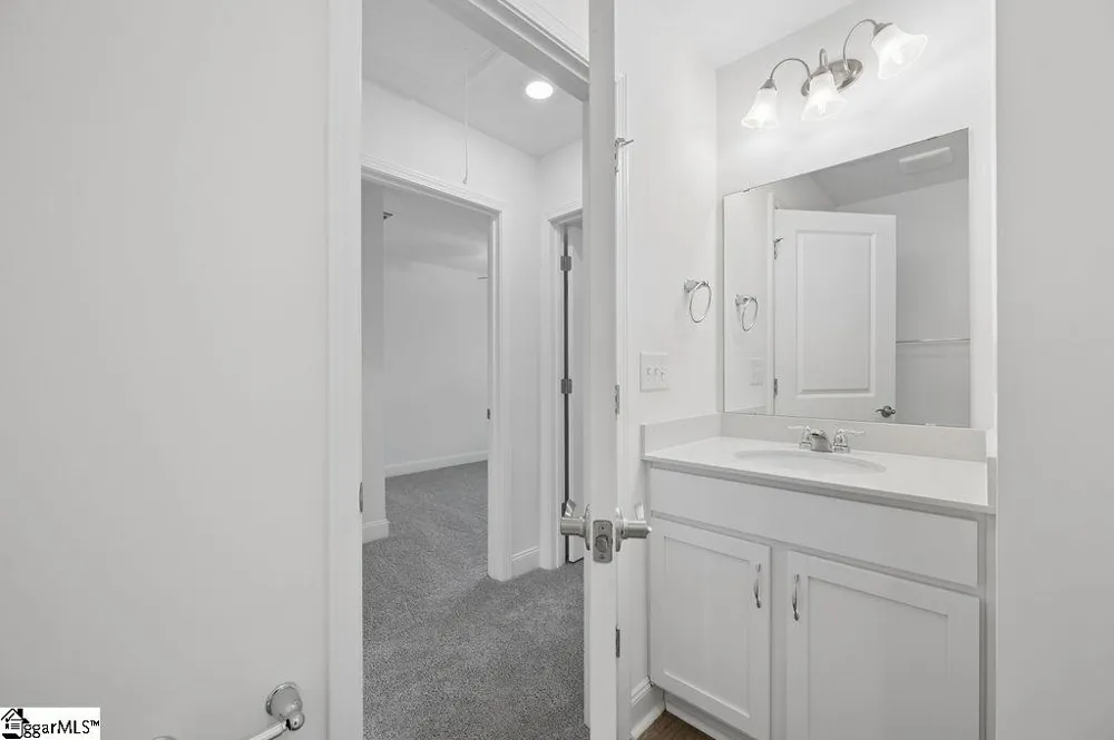 668 Saxon Avenue Spartanburg, SC 29301