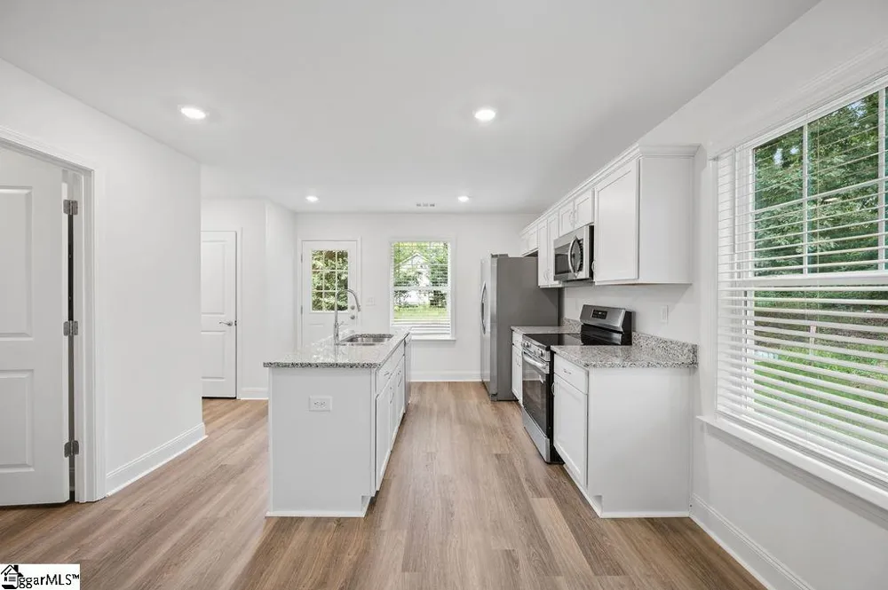 668 Saxon Avenue Spartanburg, SC 29301