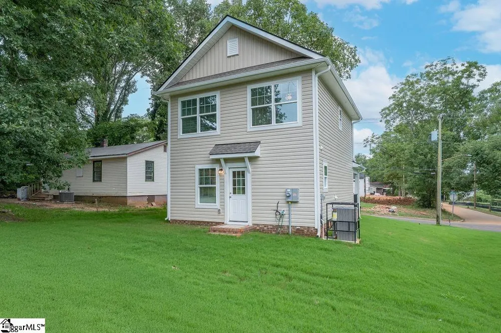 668 Saxon Avenue Spartanburg, SC 29301