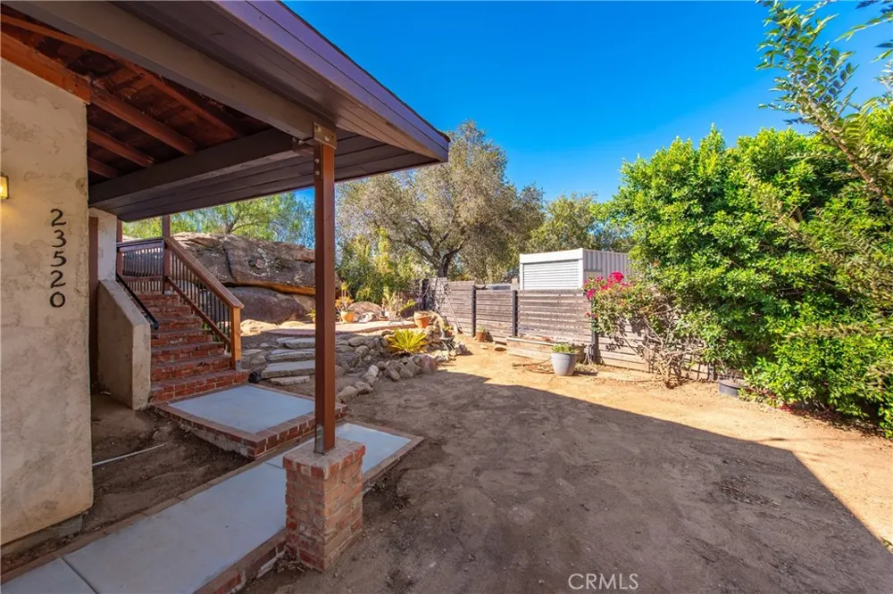 23520 EHLERS Chatsworth, CA 91311