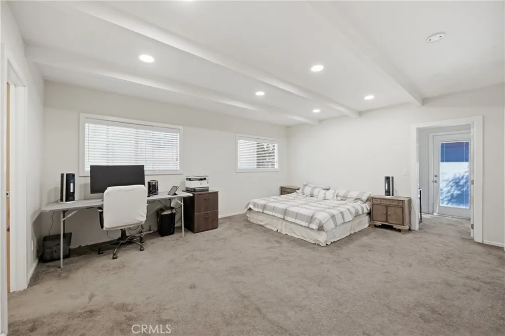 23520 EHLERS Chatsworth, CA 91311