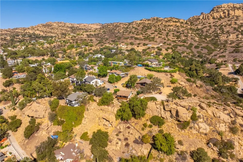23520 EHLERS Chatsworth, CA 91311