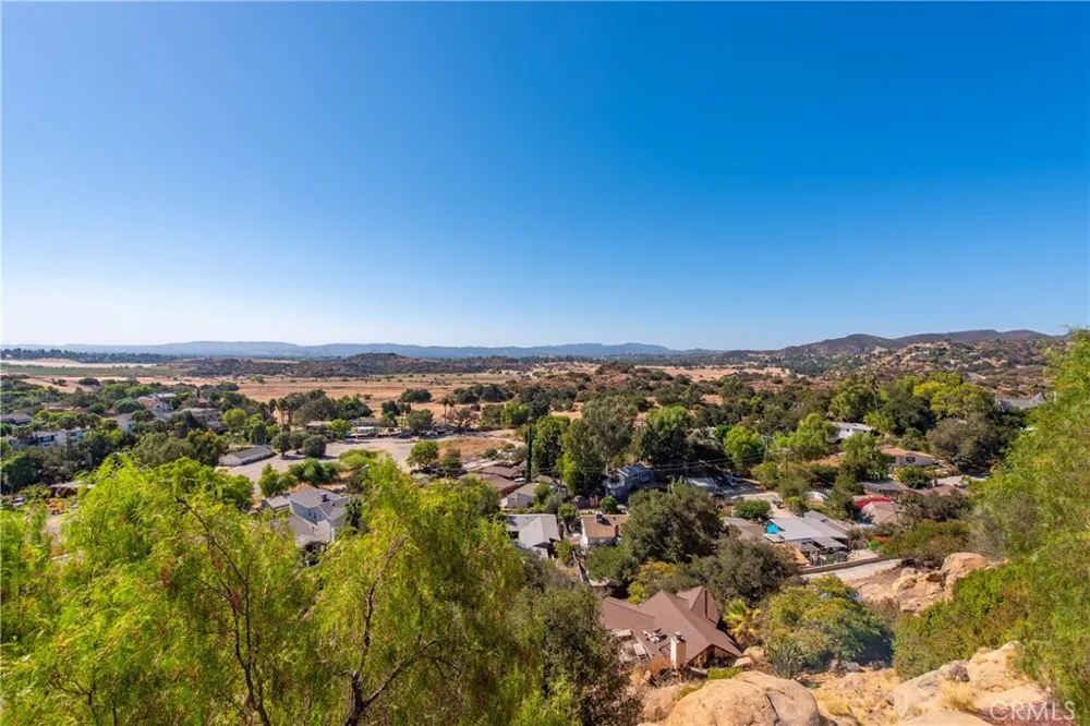 23520 EHLERS Chatsworth, CA 91311