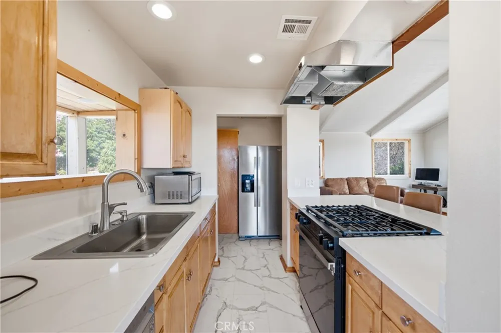 23520 EHLERS Chatsworth, CA 91311