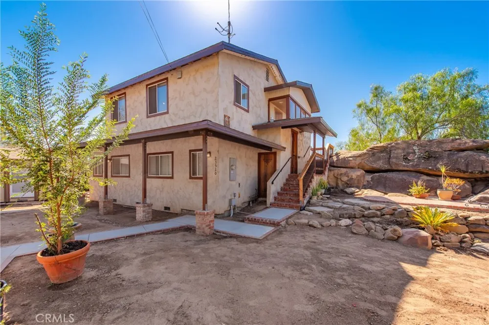 23520 EHLERS Chatsworth, CA 91311