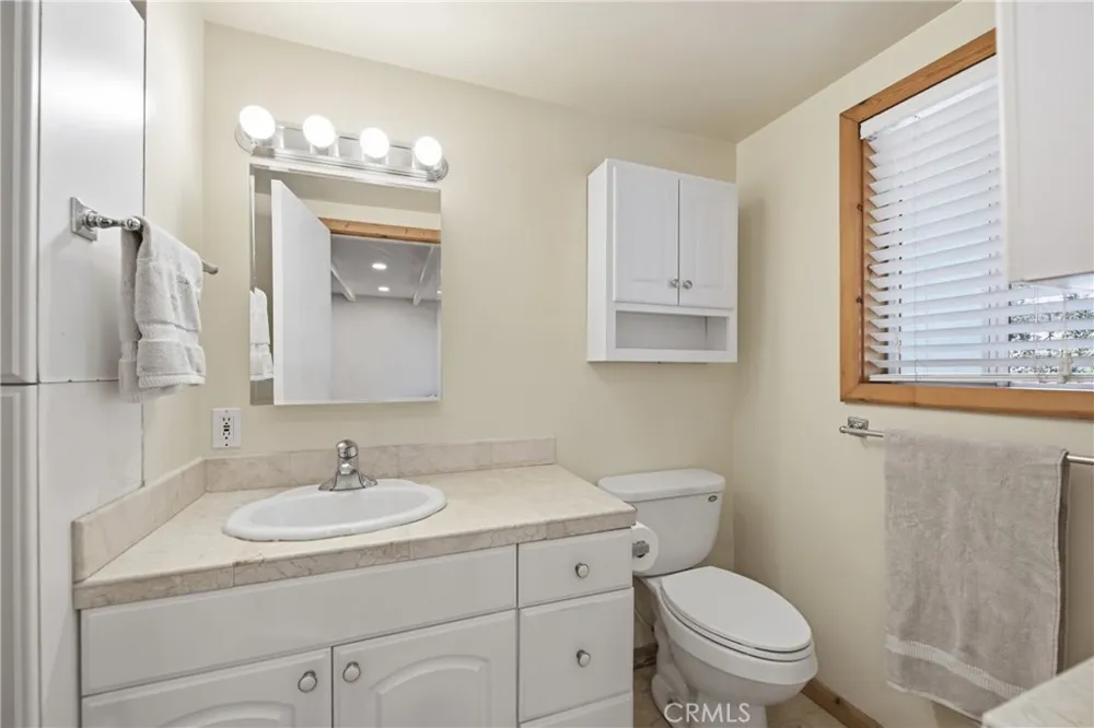 23520 EHLERS Chatsworth, CA 91311