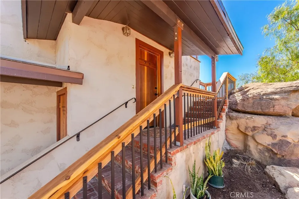 23520 EHLERS Chatsworth, CA 91311