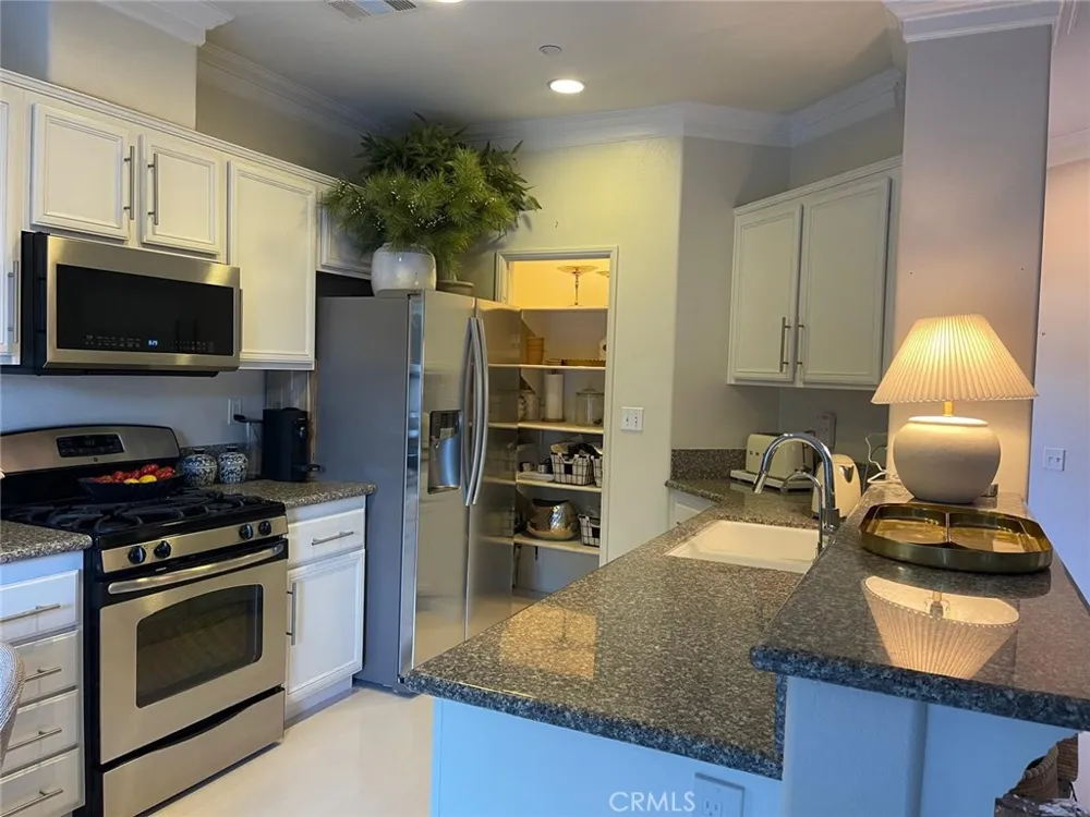 3326 Clipstone Ct. Riverside, CA 92503