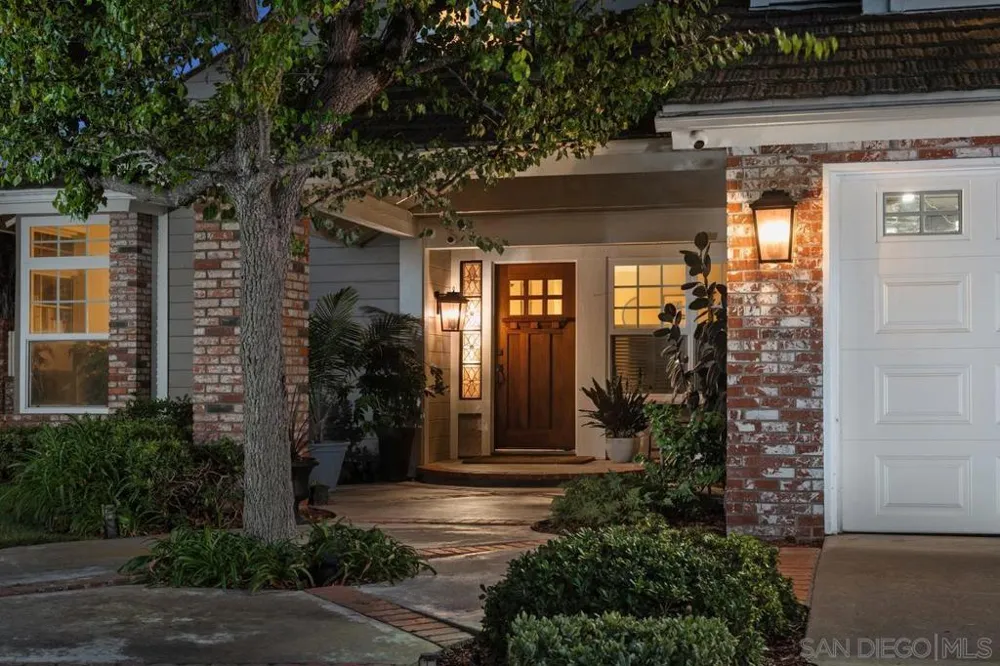 12397 Kingspine San Diego, CA 92131