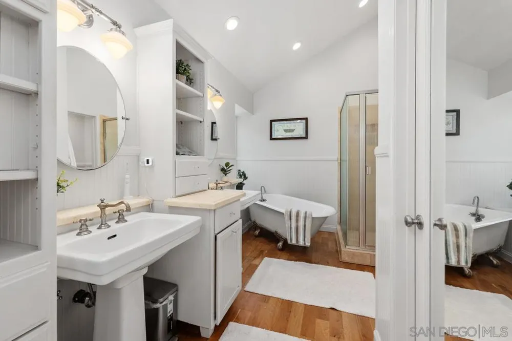 12397 Kingspine San Diego, CA 92131