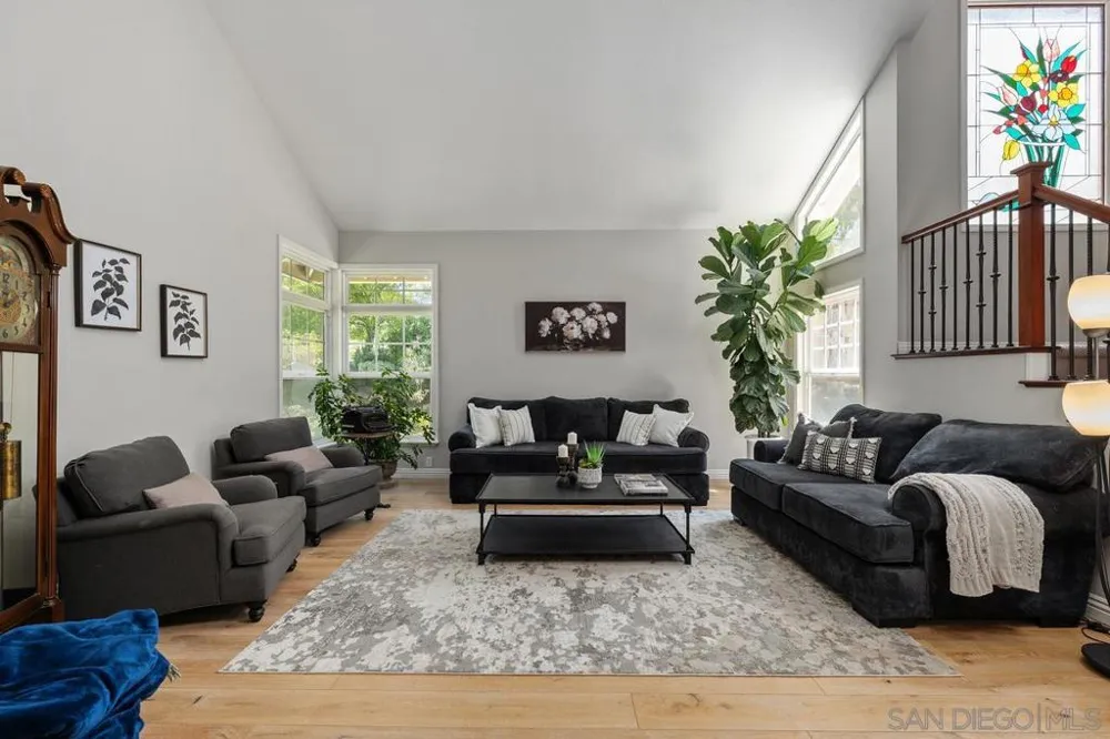 12397 Kingspine San Diego, CA 92131