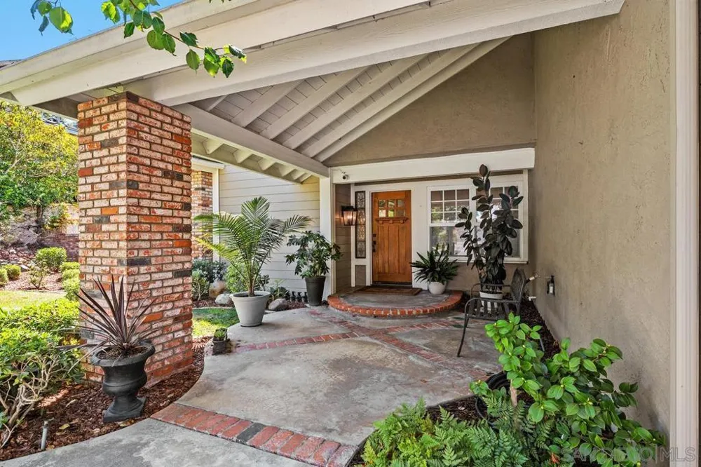 12397 Kingspine San Diego, CA 92131