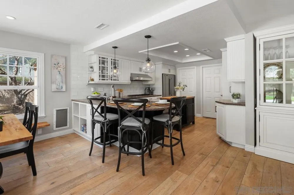 12397 Kingspine San Diego, CA 92131