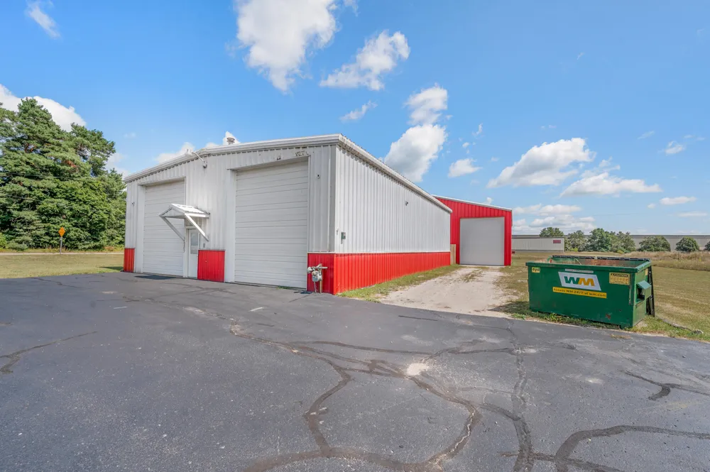 707 Ensley Street Howard City, MI 49329