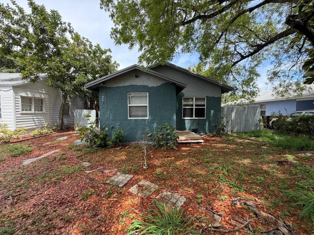 631 37TH STREET #631 West Palm Beach, FL 33407