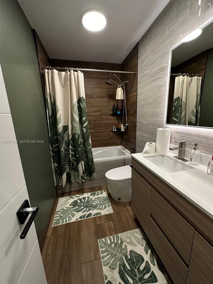 8203 NW 37th St Coral Springs, FL 33065