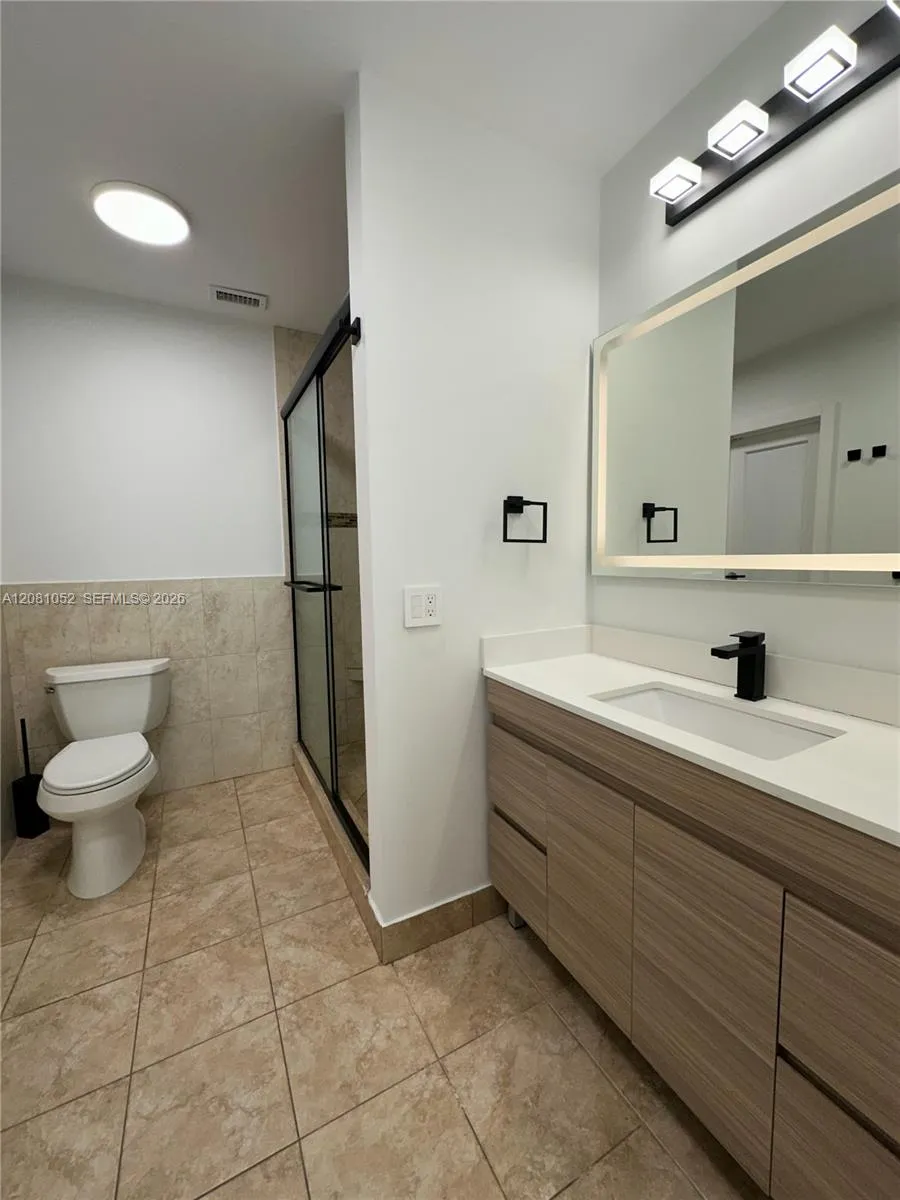8203 NW 37th St Coral Springs, FL 33065