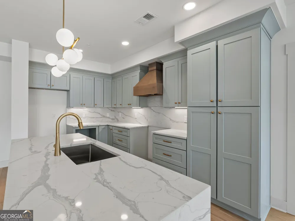 1050 Blair LN Peachtree City, GA 30269