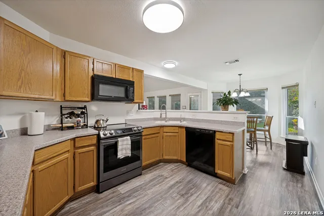 904 Dimrock Schertz, TX 78154