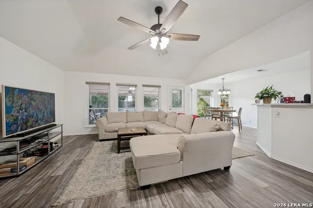 904 Dimrock Schertz, TX 78154