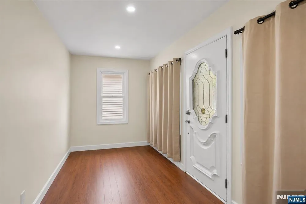 731 Humboldt Street Secaucus, NJ 07094