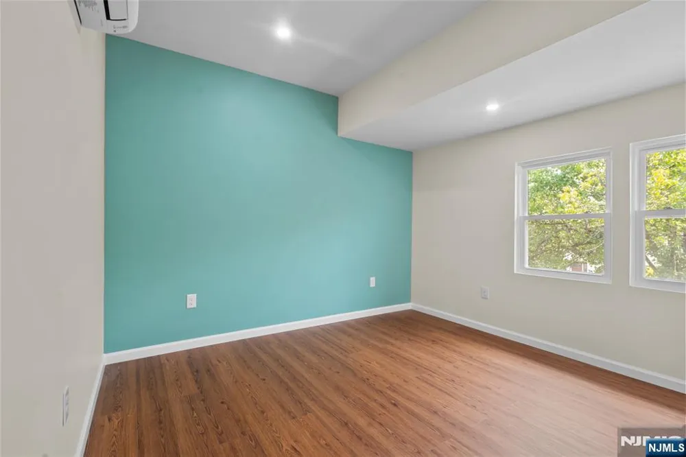 731 Humboldt Street Secaucus, NJ 07094