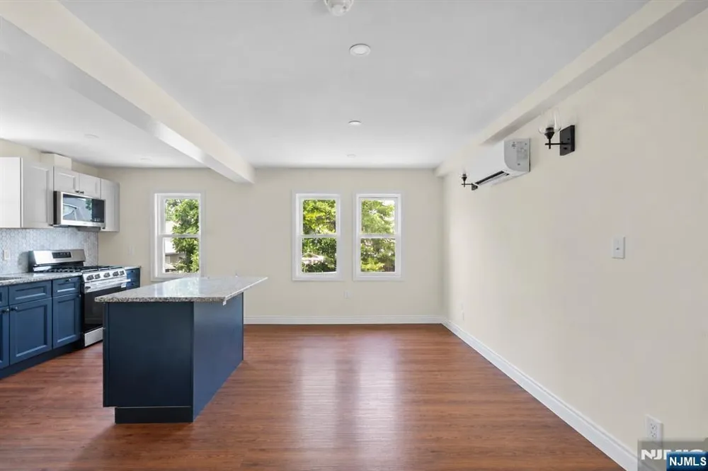 731 Humboldt Street Secaucus, NJ 07094