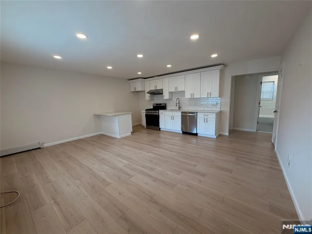 291 Garibaldi Avenue #13 Lodi, NJ 07644