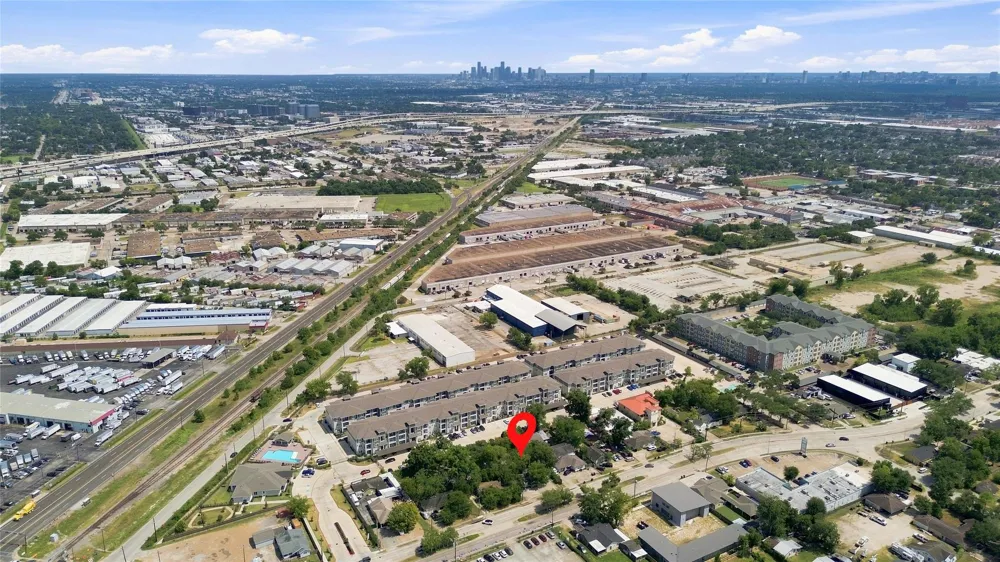 2082 Antoine Drive Houston, TX 77055