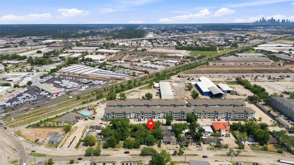 2082 Antoine Drive Houston, TX 77055