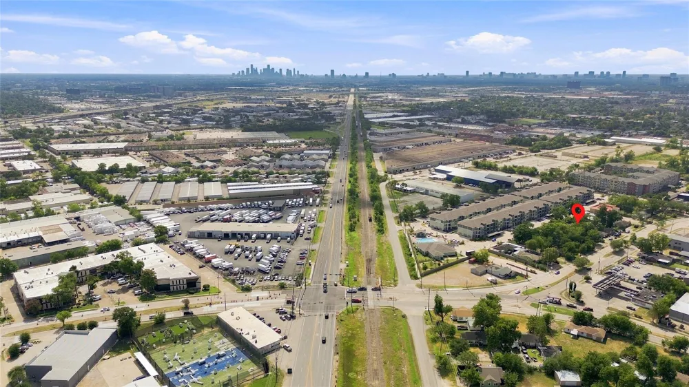 2082 Antoine Drive Houston, TX 77055