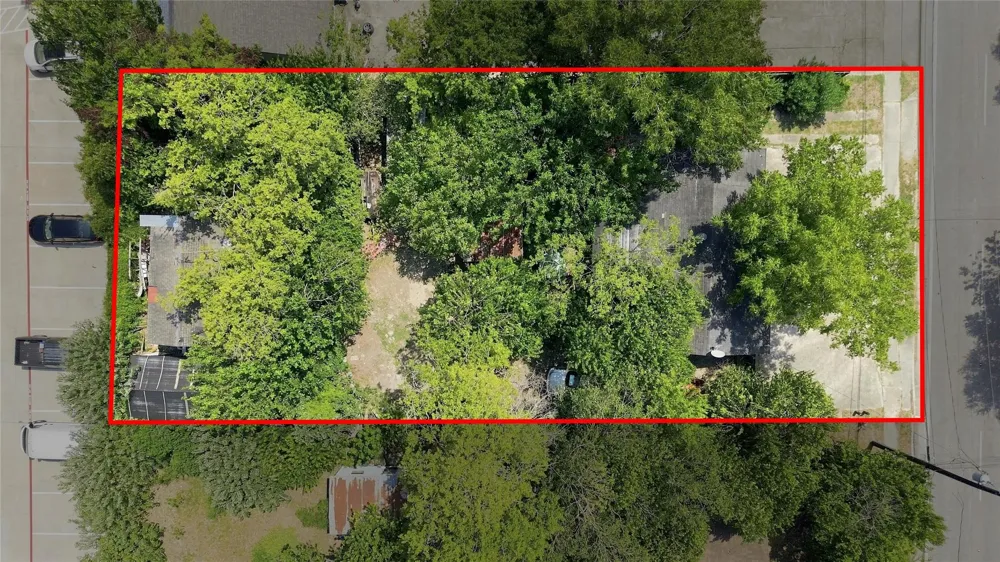 2082 Antoine Drive Houston, TX 77055