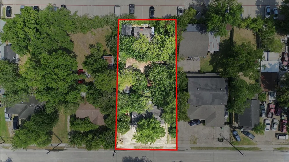 2082 Antoine Drive Houston, TX 77055