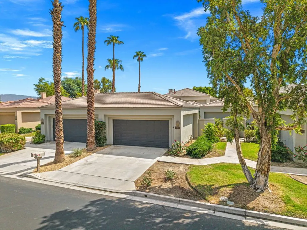 54872 Oak Tree #A31 La Quinta, CA 92253