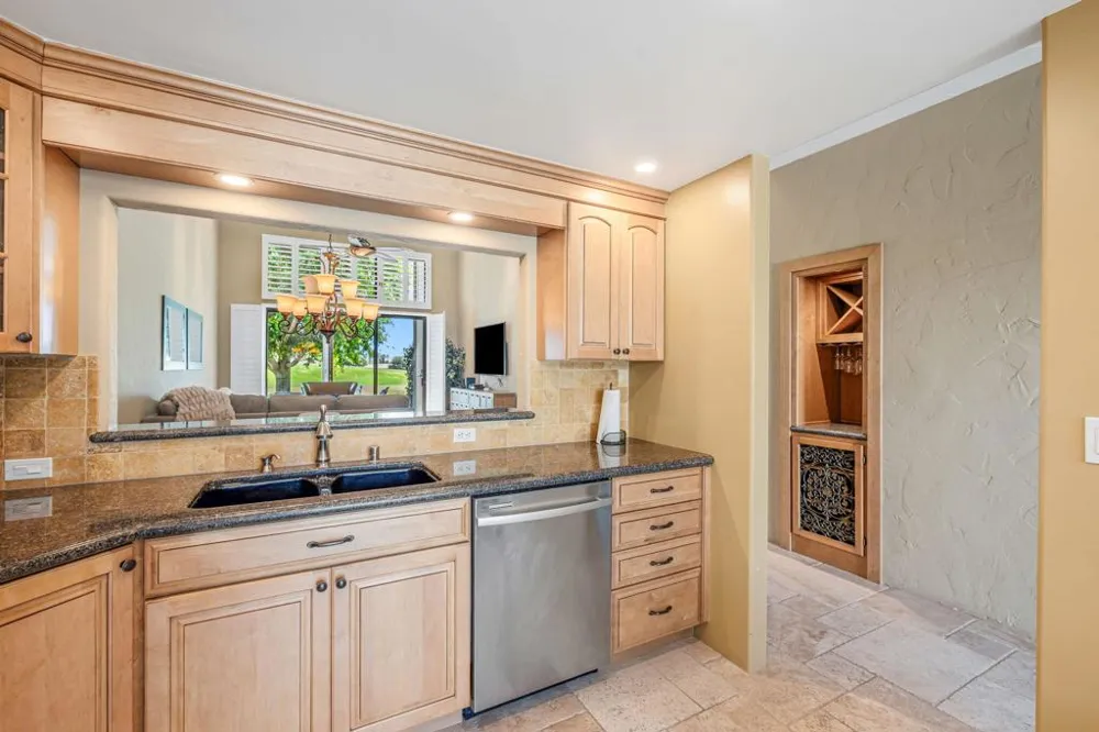 54872 Oak Tree #A31 La Quinta, CA 92253