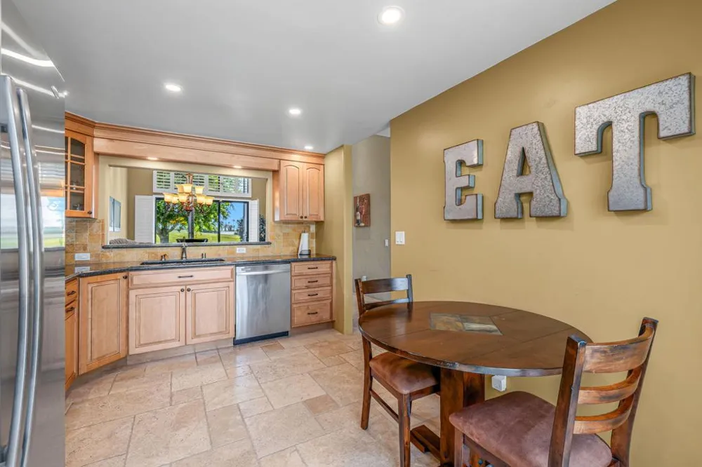 54872 Oak Tree #A31 La Quinta, CA 92253