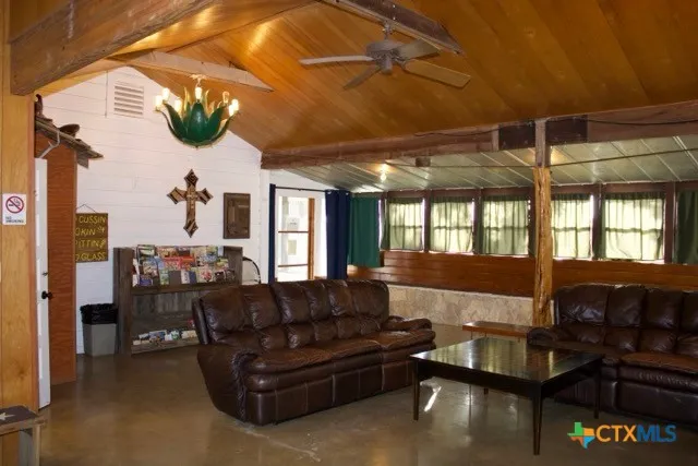 810 FM 470 Bandera, TX 78003