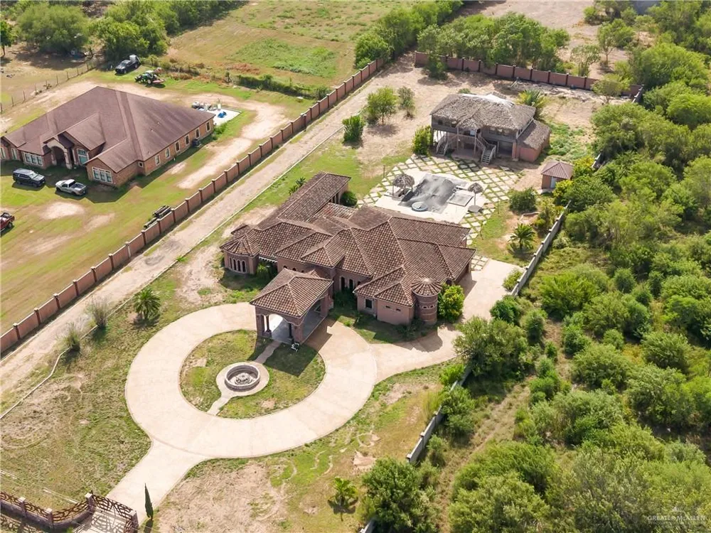 22111 Uresti Road Edinburg, TX 78542