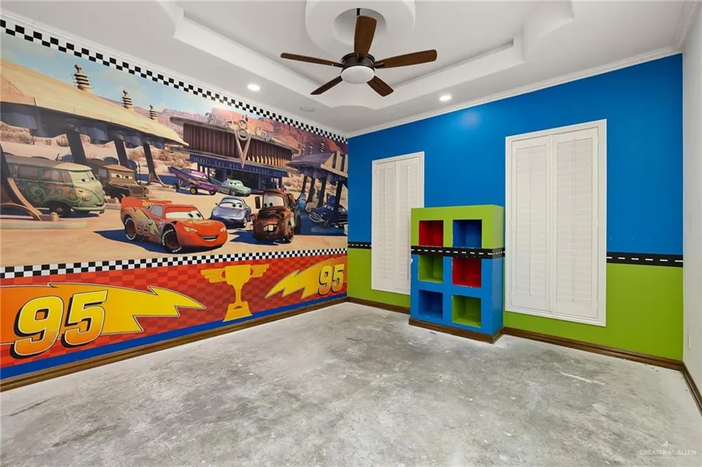 22111 Uresti Road Edinburg, TX 78542
