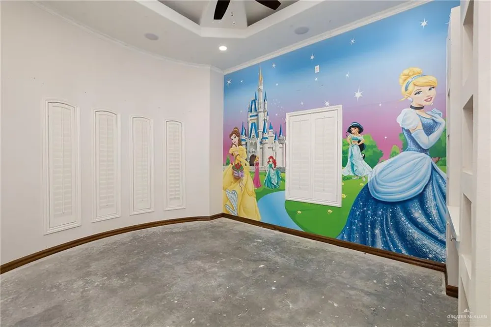 22111 Uresti Road Edinburg, TX 78542