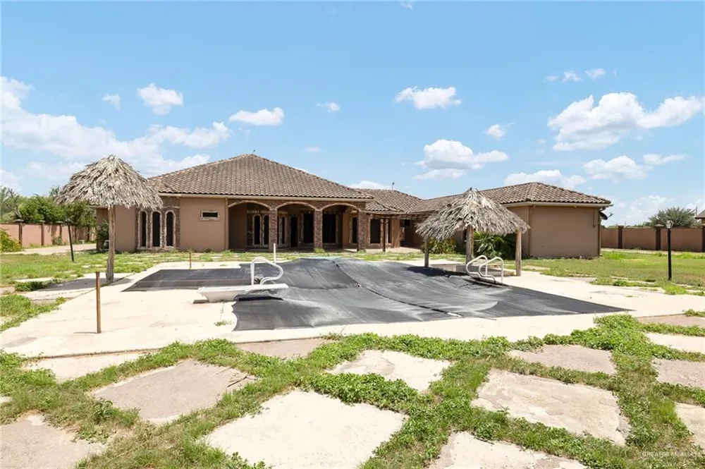 22111 Uresti Road Edinburg, TX 78542