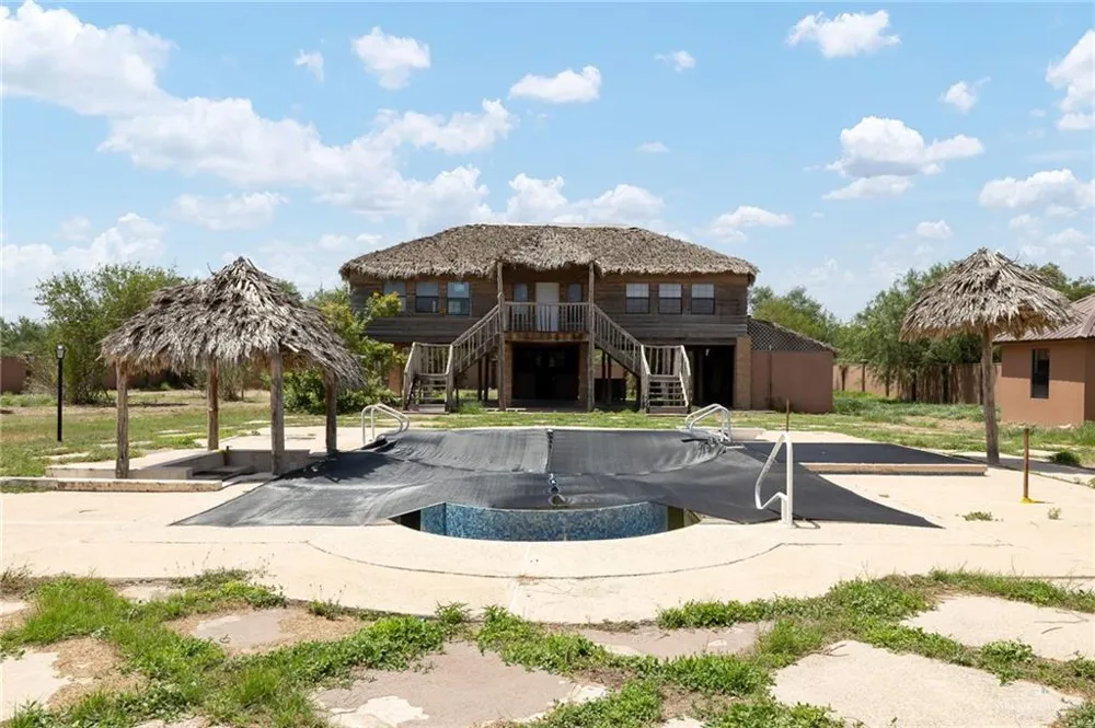 22111 Uresti Road Edinburg, TX 78542